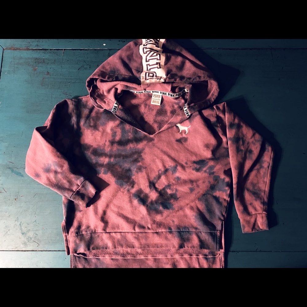 Xs vs pink pullover hoodie custom dye